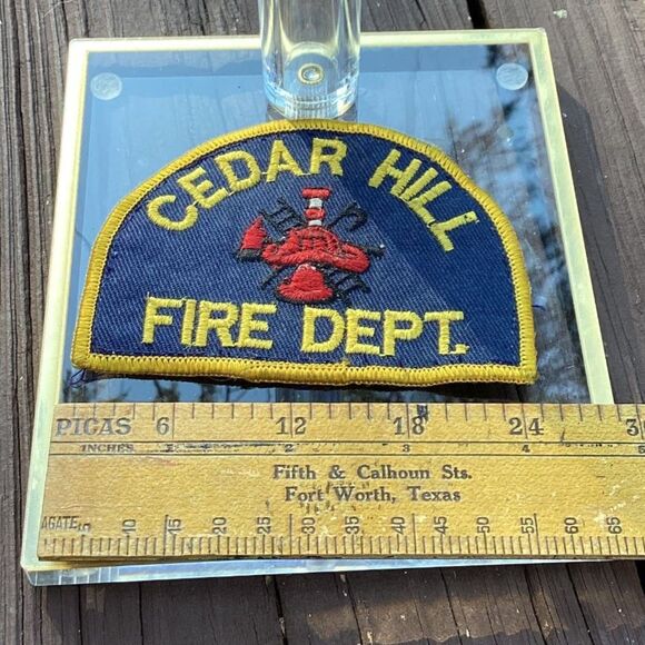 Cedar Hill TX Fire Dept Patch – Vintage Embroidered‎ Shoulder Badge 4.25" - Picture 3 of 3